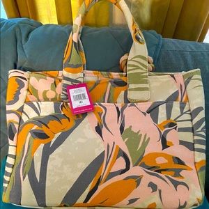 NWT Vince Camuto tote